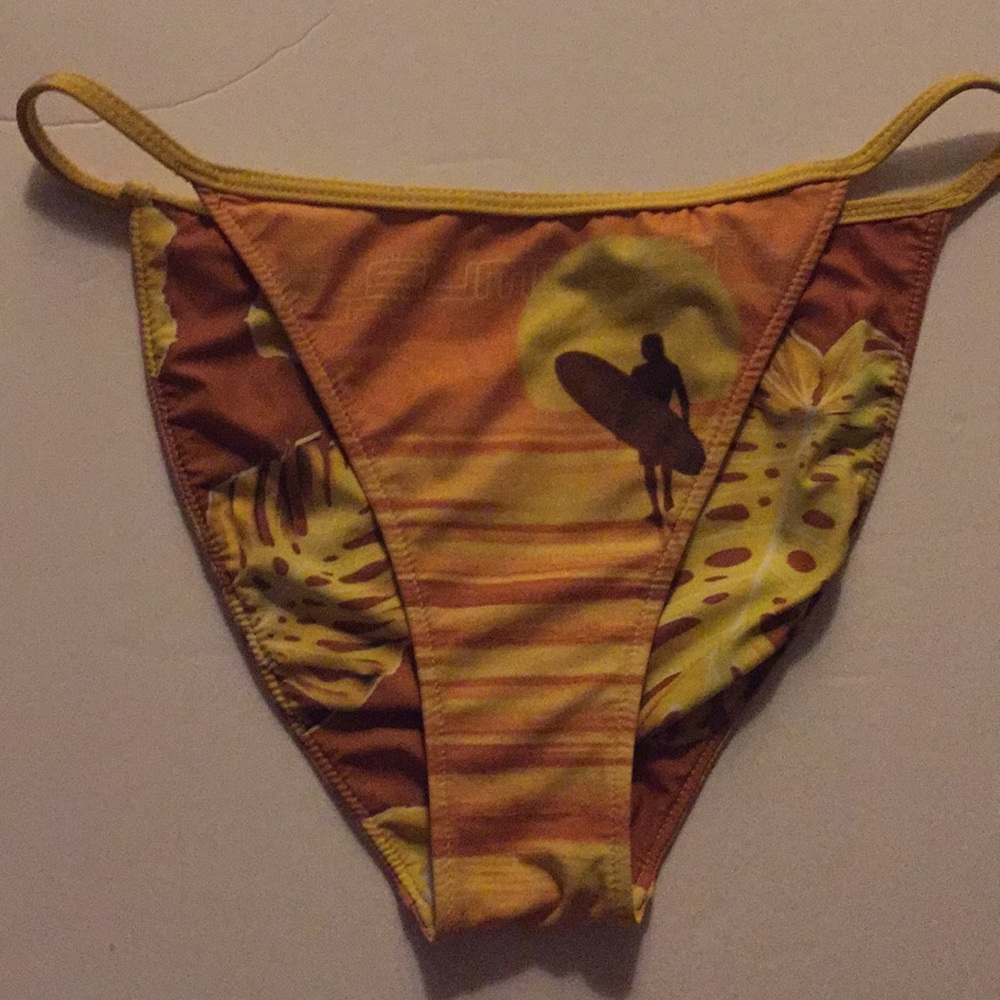 Bikini bottom reversible NWOT Sale 3 for $20